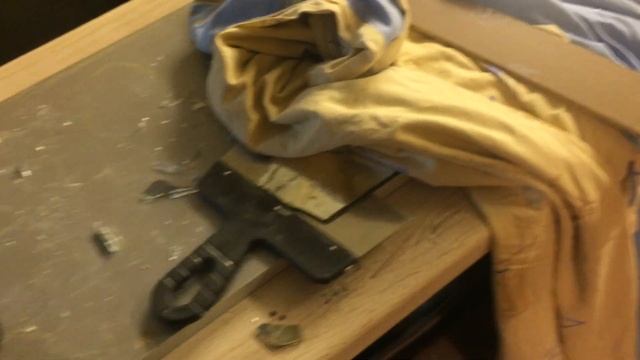 Как снять зеркало приклеенное на дверку шкафа(ЛДСП) смотреть онлайн