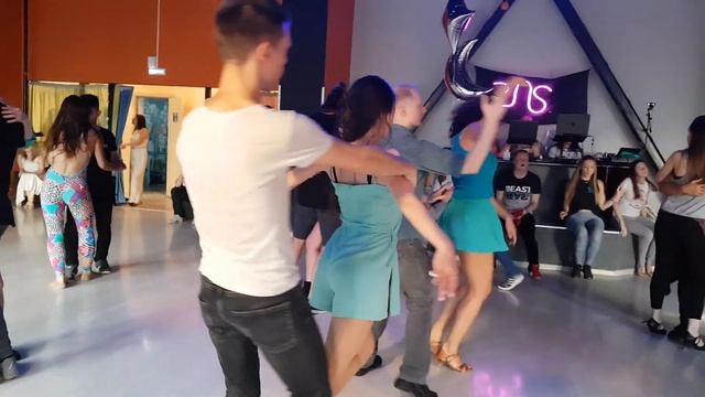 Ilya Sviridov & Alena Dudnichenko Artur Bubnov & Gulnara Yudintseva Moscow ZoukNonStop 2019 смотреть онлайн