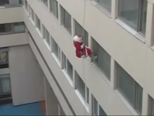 Дед мороз альпинист