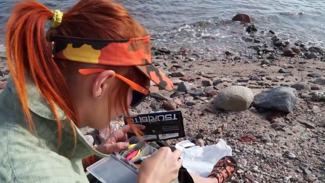 Поймали осьминога!!! Рыбалка на Красном море, с берега. смотреть онлайн