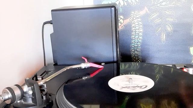 Tisha Campbell."love me down" remix смотреть онлайн