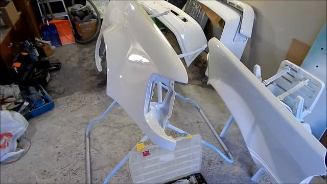 Установка крыльев на W124 от E500 смотреть онлайн