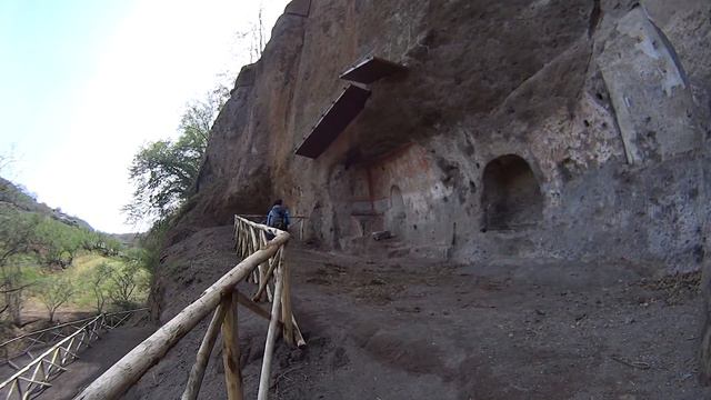 Grotta dei Finestroni - Santuario dell'Arcella - Colombario - eremo di San Salvatore - Vallerano VT смотреть онлайн