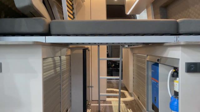 Mercedes-Benz Sprinter 4x4 Camper