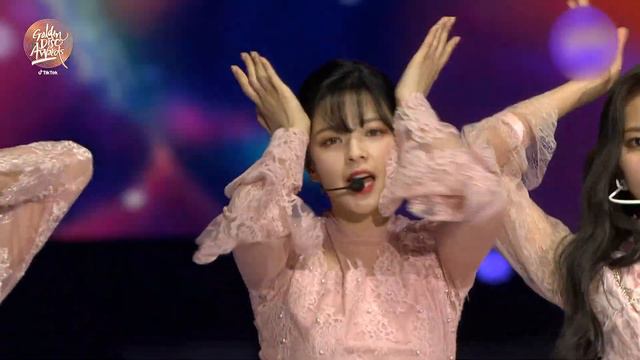 [4K] FANCY - TWICE смотреть онлайн