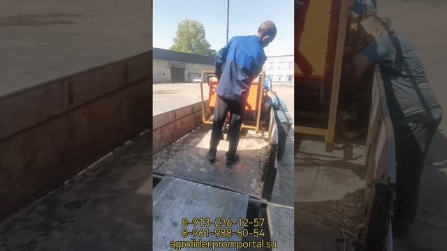 Пресс-подборщик СНВ-9010 захват 1 метр. смотреть онлайн