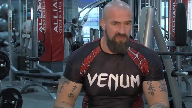 Сергей Бадюк о спортивном питании смотреть онлайн