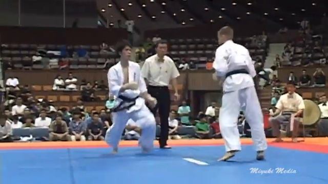Kyokushin Karate With Head Punches (Shinken Shobu) - Yuusuke Nakagawa Vs Anton Krivosheev