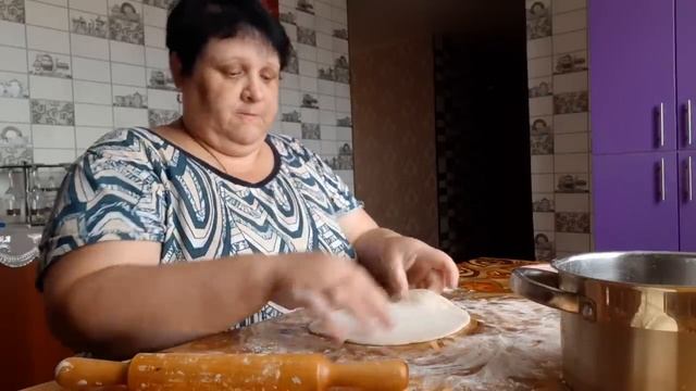 ПИРОЖКИ С МОЙВОЙ ЖАРЕНЫЕ НА СКОВОРОДЕ смотреть онлайн