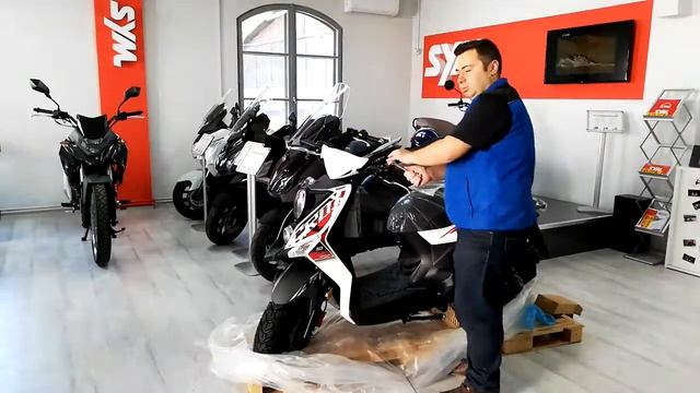 Unboxing SYM Crox смотреть онлайн