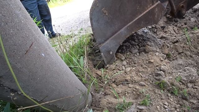 Опалубка перед гаражом, яма 35 см !!! Подготовка к бетонированию смотреть онлайн