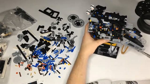 Speed Build / Szybkie Budowanie / BMW M 1000RR Lego Technic 42130