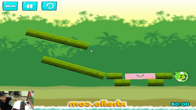 Angry Birds Kick Piggies - ALL SMALL BIRDS TRY TO SURROUND THE GIANT SQUARE PIG TO RESCUE STELLA! смотреть онлайн