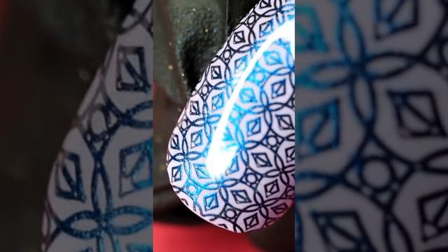 Обзор липкого лака для стемпинга Lesly Gummy Polish