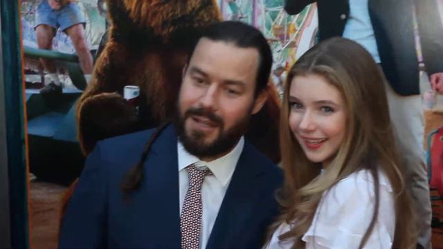 Eleanor Worthington Cox, she laughs a lot with Chris Pontius. смотреть онлайн