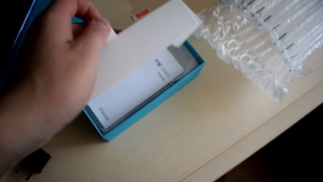 Распаковка посылки Huawei Honor 9 Lite смотреть онлайн