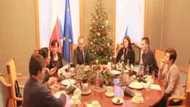 Ratuj Maluchy z wizytą u premiera Donalda Tuska смотреть онлайн