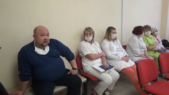 Вручение подарков врачам ГКБ №4 смотреть онлайн