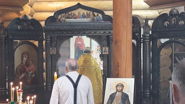 Чтение ЕВАНГЕЛИЯ в неделю 3 по ПЯТИДЕСЯТНИЦЕ. Г.Уссурийск.Храм блг.кн.Александра Невского. смотреть онлайн