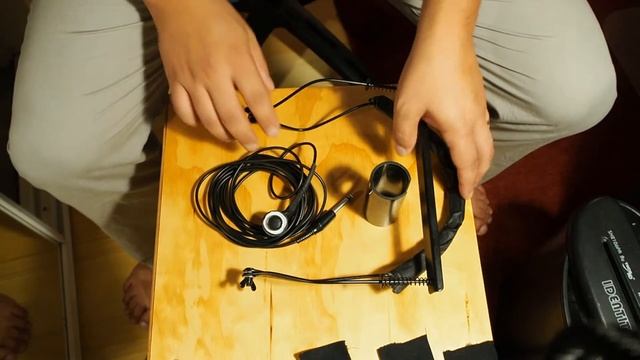 $5 DIY Harmonica Rack Mic - Play Amplified in a Rack! (Part 1 of 2) смотреть онлайн