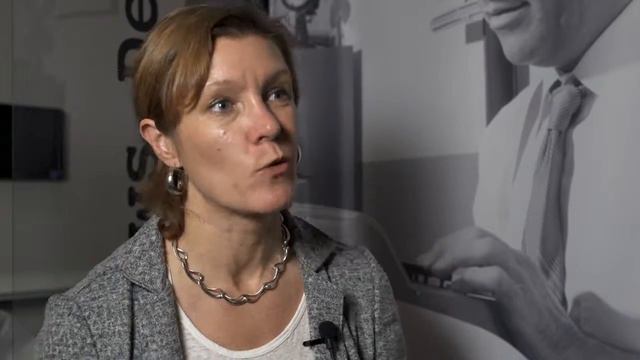 Cecilia Edling Östman: So do you feel now that the sales people are on board with this change? смотреть онлайн