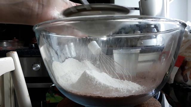 Постный шоколадный пирог