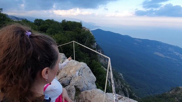 Дорога на вершину АЙ-ПЕТРИ / Как добраться на авто / Прогулки по Ай-Петри. смотреть онлайн