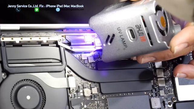 อาการยอดนิยม รับจบอาการ MacBook Pro A1708,A1708 อาการเปิดจอ 45 องศา ไฟจอไม่ติด Tel. 0998877567