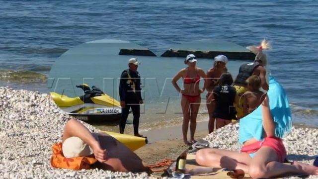 У моря, у синего моря Пляжи Феодосии смотреть онлайн