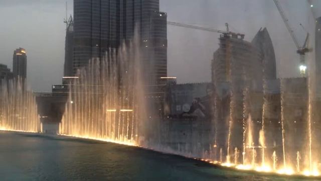 Самый красивый фонтан(Дубай)/The most beautiful fountain(Dubai) смотреть онлайн