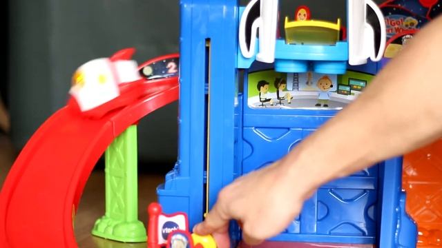 VTech Go! Go! Smart Wheels Blast-Off Space Station Toy Review (VLOG#116) смотреть онлайн