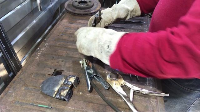 Ковка СВОИМИ РУКАМИ, сделал приспособление для совков (версия №2), улучшение для кузнеца в кузнице смотреть онлайн