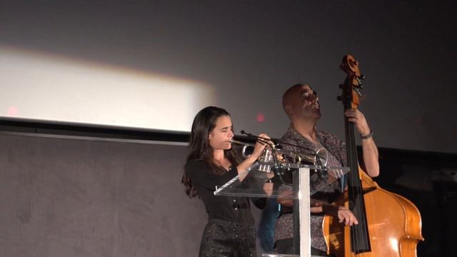 2019 inauguració Girona Film Festival amb Andrea Motis смотреть онлайн