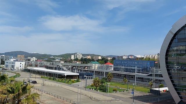 Сочи. Жд вокзал Адлер. Вид со смотровой площадки. Море. Горы смотреть онлайн