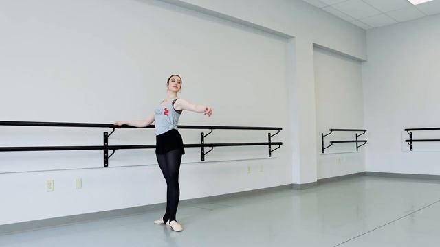 SCB Fitness: BALLET - LESSON 8: Rond de Jambe Par Terre смотреть онлайн