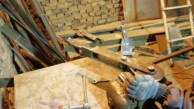 Мебельный трубогиб для трубы 20*20. смотреть онлайн
