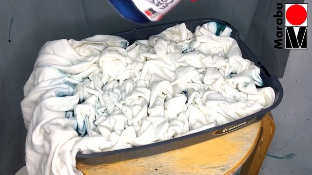 Красим ткань в погружной технике с помощью краски Easy Color от Marabu смотреть онлайн