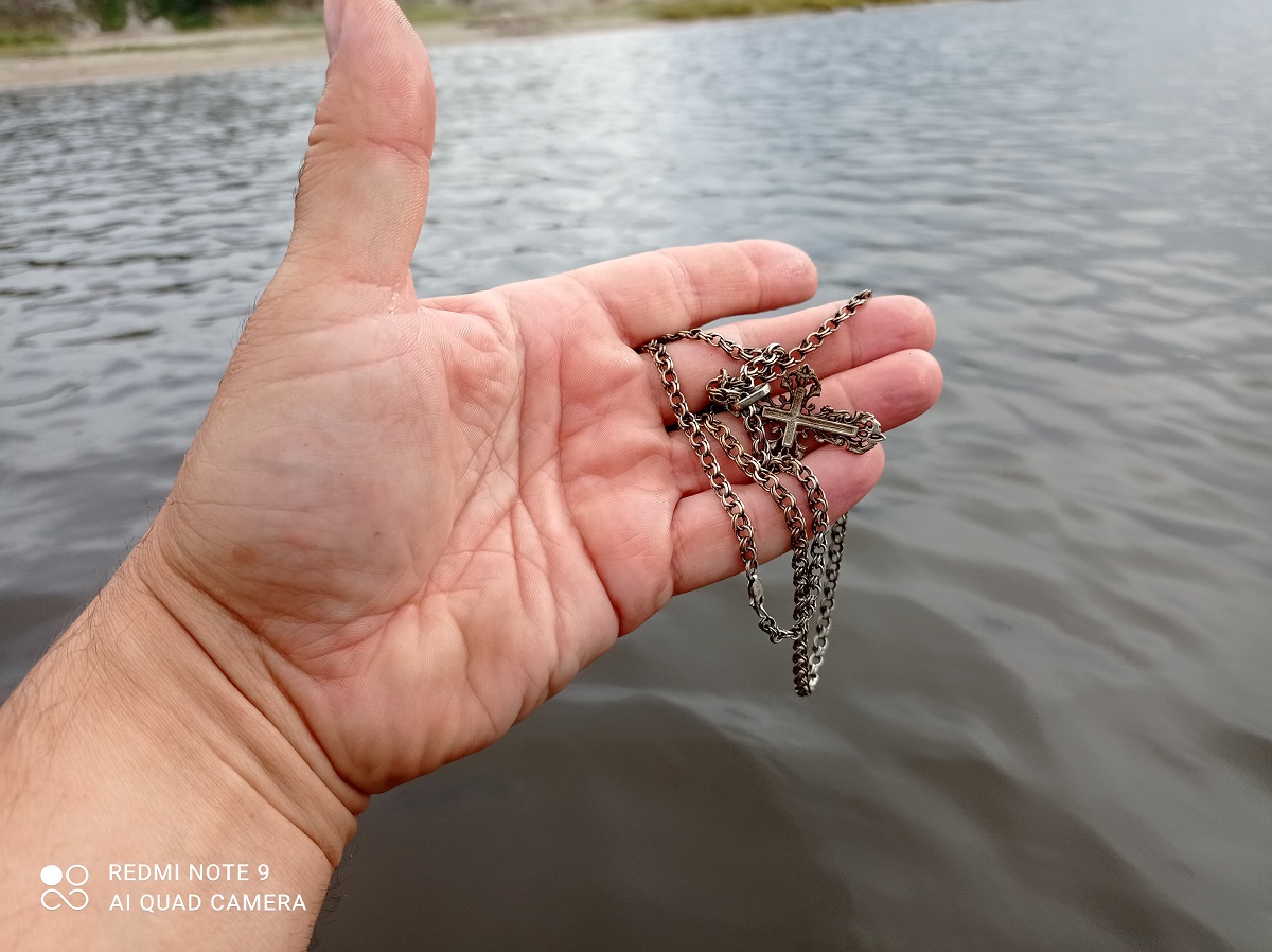 Первая ювелирка на подводно - пляжном поиске в этом году.???. Поиск с металлоискателем . смотреть онлайн
