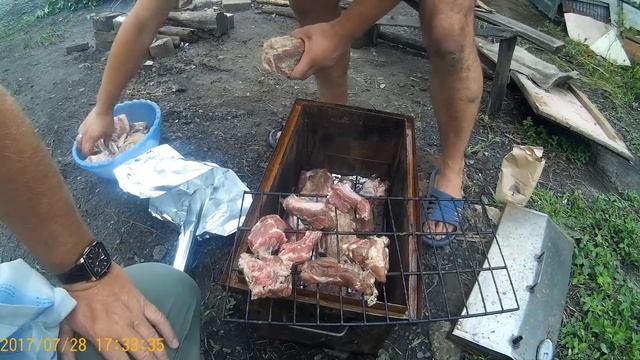 как коптить мясо горячего копчения на даче