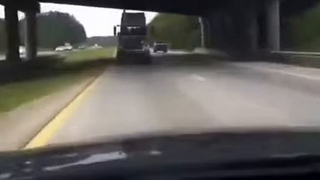 Юмор на дороге Класно подколол жену смотреть онлайн