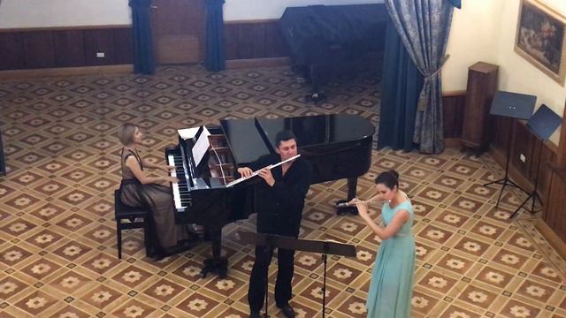 F.Doppler - Andante and rondo (op.25) смотреть онлайн