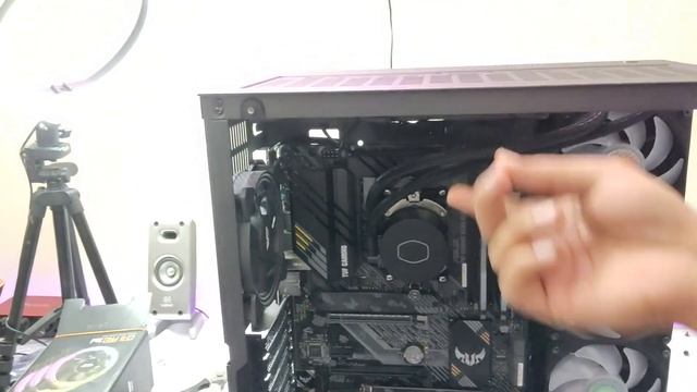 MOST EXTREME PC BUILD IN PAKISTAN!! - GAMING + MUSIC SETUP смотреть онлайн