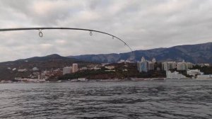 рыбалка на чёрном море. Крым Ялта.