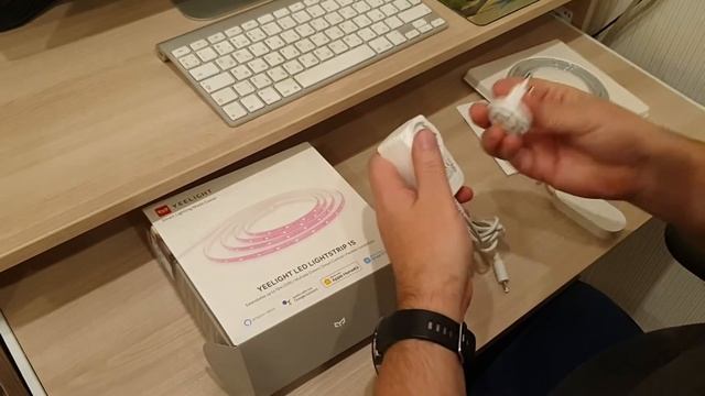 Распаковка Умной светодиодной ленты Yeelight Lightstrip Plus 1s YLDD05YL смотреть онлайн