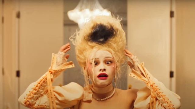 Грустная танцую - дамы в постельных тонах и безликие кавалеры смотреть онлайн