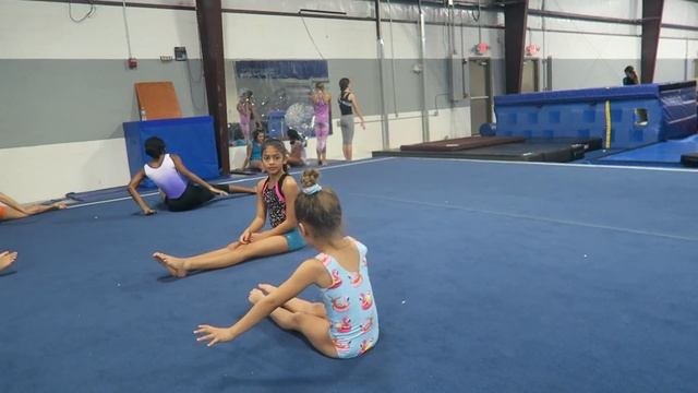 Coach Life: Ready For Competition?!?| Rachel Marie смотреть онлайн