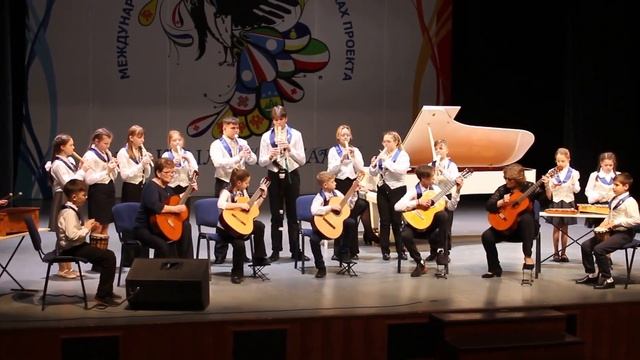 Ансамбль Блокфлейтистов "Французский народный танец Бранль" смотреть онлайн