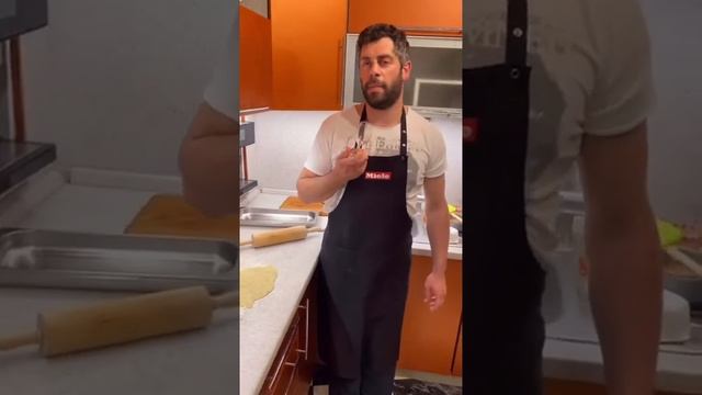 Рецепт пармезанового печенья с тартаром из говядины l Стаценко смотреть онлайн