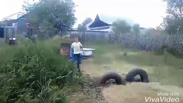 В огороде у друга делаем сальто смотреть онлайн