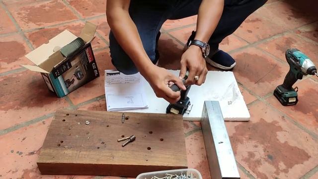 Unbox & Testing TD111DZ Makita impact driver 12Vmax смотреть онлайн